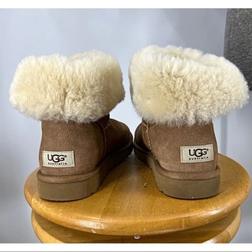 UGGs classic short rollover suede Sherpa lined boot-in chestnut 8